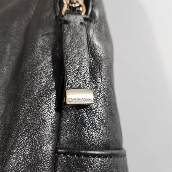 Calvin Klein Sonoma Bubble Lamb Zip Around Backpack Black Leather - Picture 6 of 9